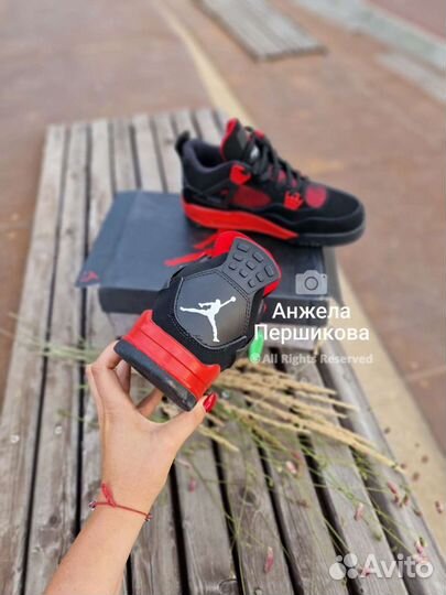 Nike Air Jordan 4 «Red Thunder»