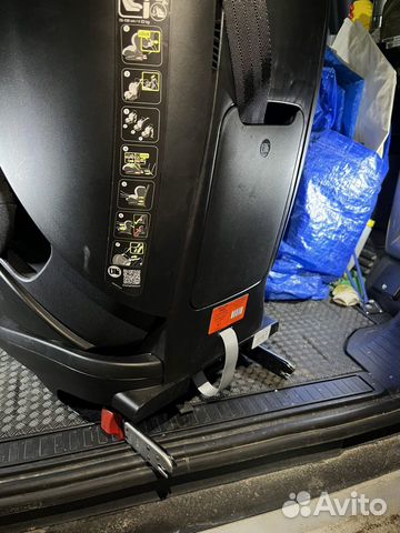 Автомобильное кресло britax romer trifix2 i-size объявление продам