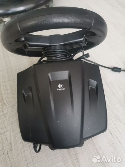 Игровой руль logitech