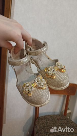 Туфельки для девочки