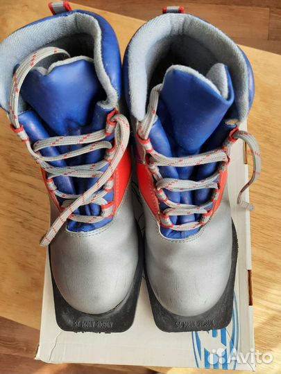 Лыжные ботинки 2 пары