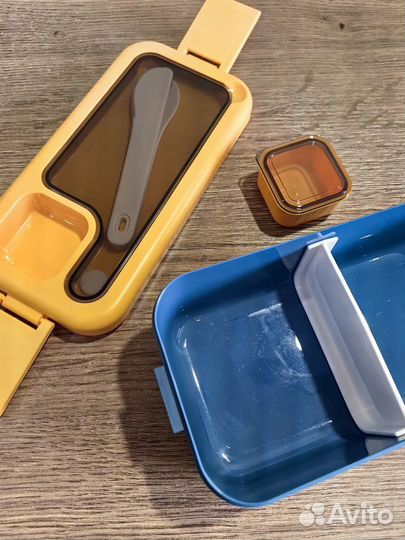 Ланч-бокс с приборами