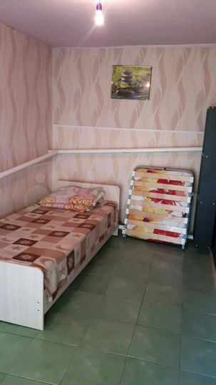 Комната 15 м² в 6-к., 1/1 эт.