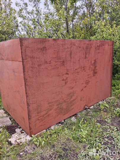 Бак железный