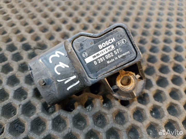 504073323 Датчик давления воздуха