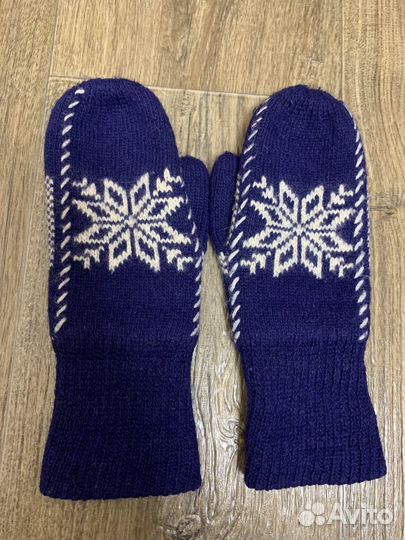 Варежки женские