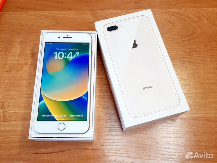 iPhone 8 Plus/64 GB Gold