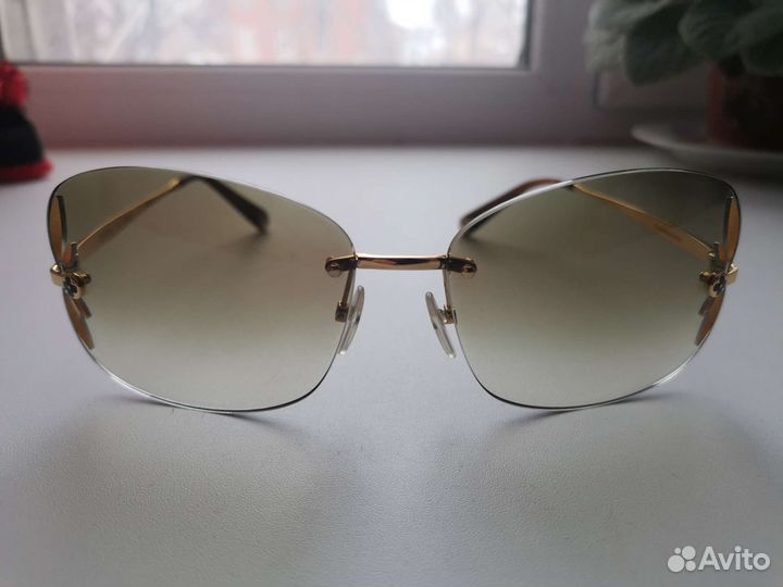 Солнцезащитные очки женские брендовые