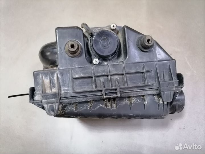 Корпус воздушного фильтра VW Pointer 2005