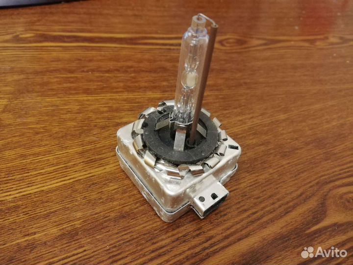 Лампа Hyundai Santa FE II ксенон, оригинал