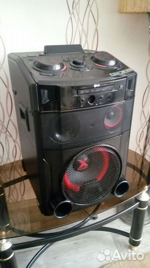 LG ом 7550К. 1000 Вт