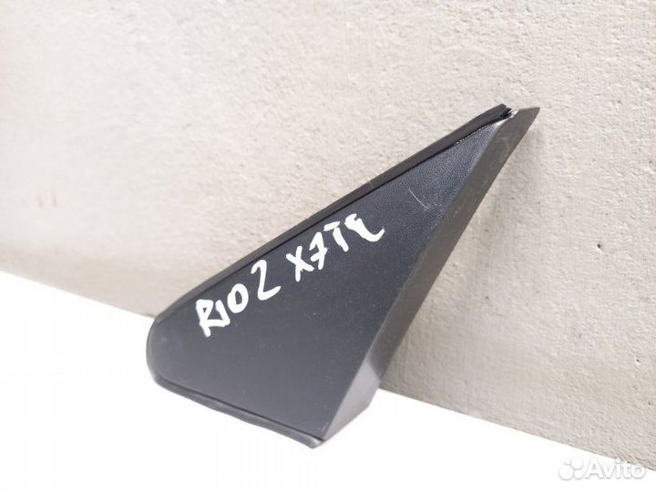 Накладка на крыло передняя левая Kia Rio 2 2011