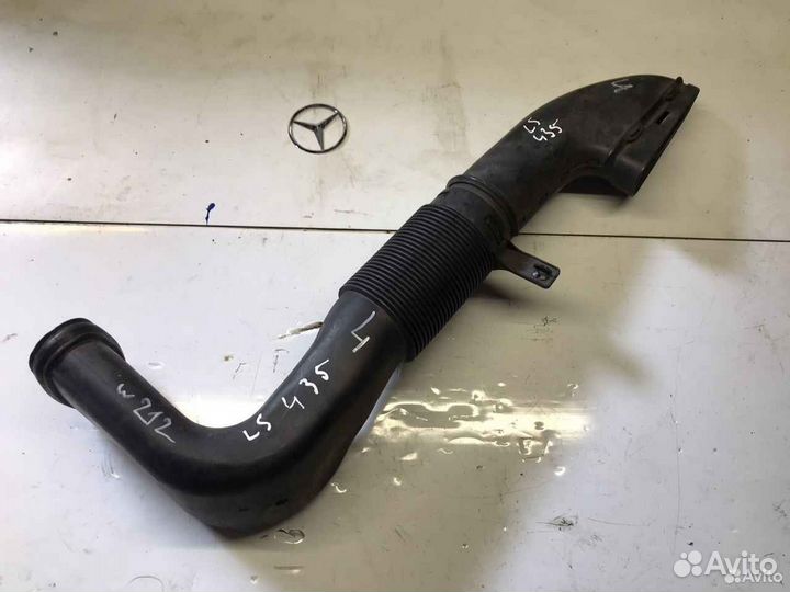 Патрубок воздушного фильтра Мерседес ом 651