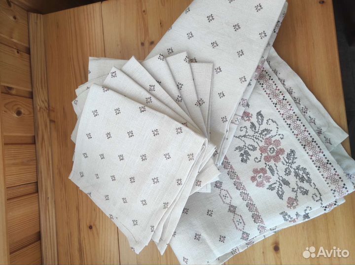 Льняная скатерть с салфетками
