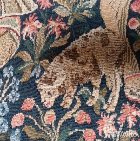 Антиквариат гобелен