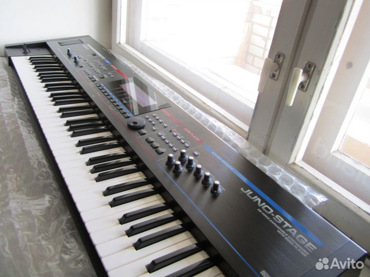 Roland Juno Stage 76 / Juno Gi