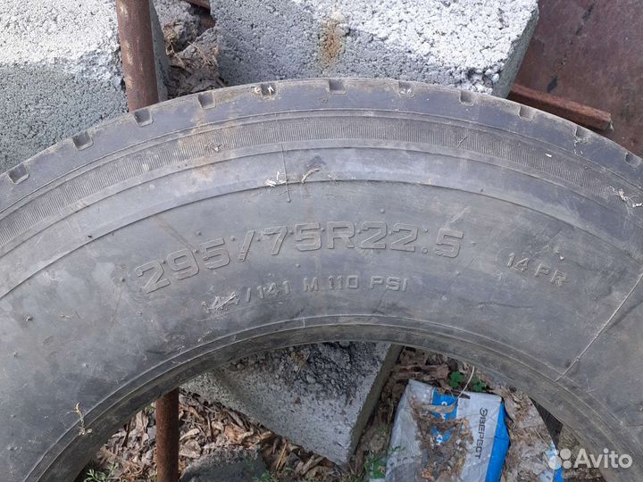 Колесо на грузовик