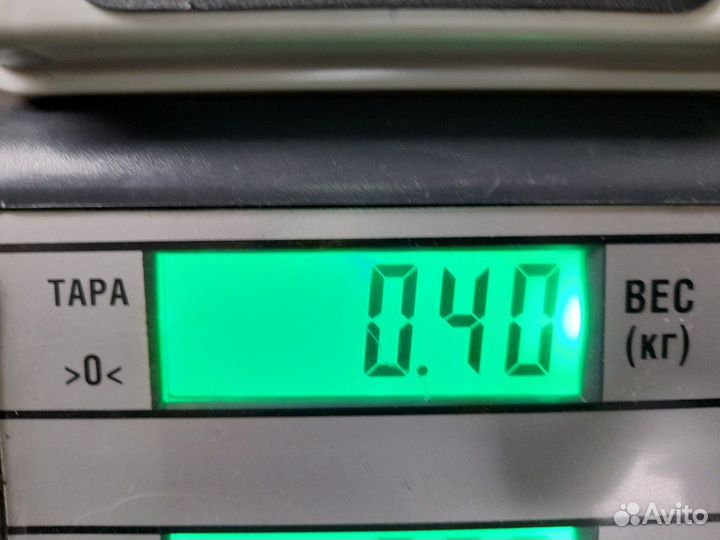 1740284 Накладка двери левой