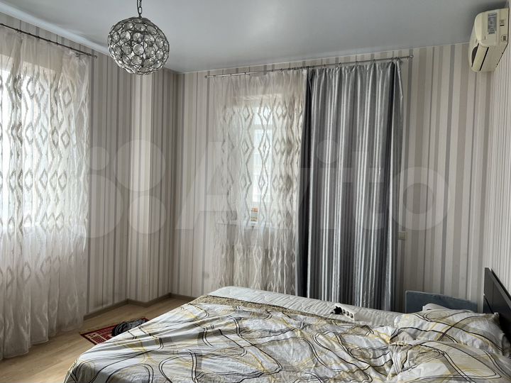 2-к. квартира, 77 м², 14/16 эт.