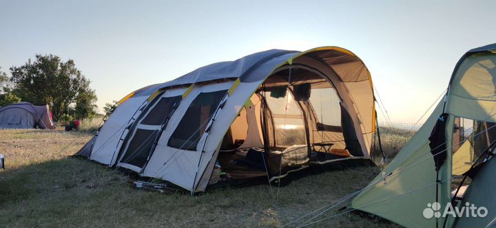 Палатка Quechua t6.2 xl air