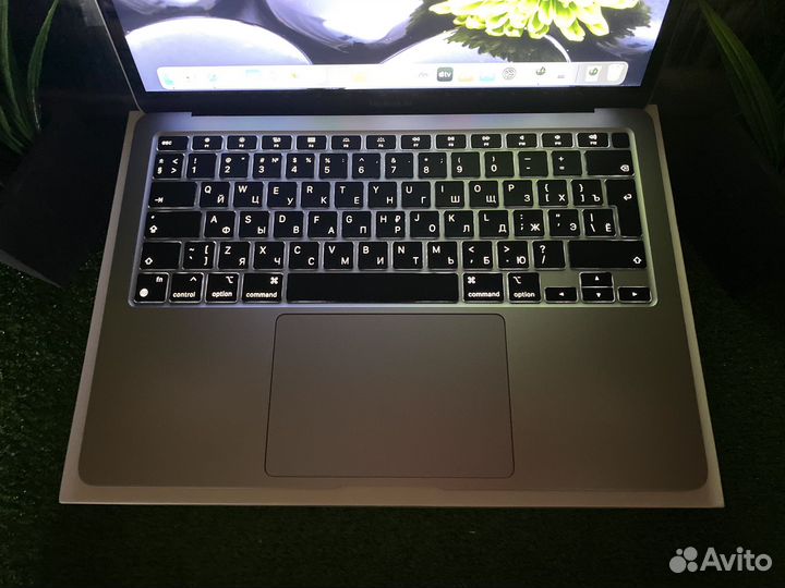 MacBook Air 13 2020 8gb 256gb Как новый