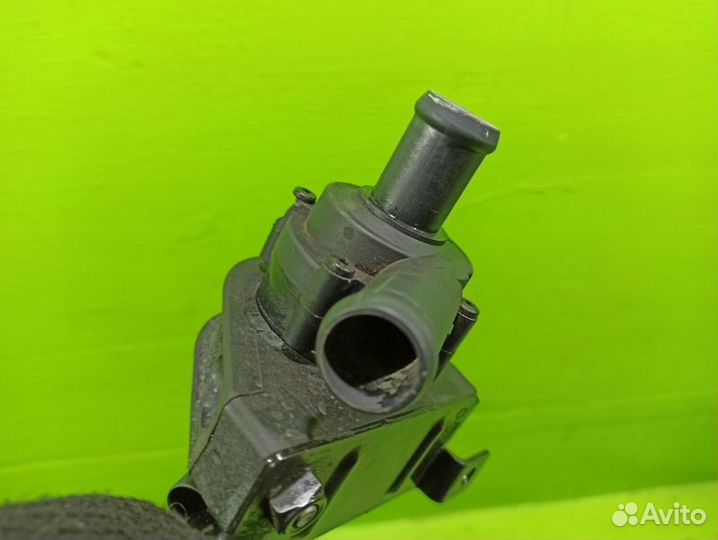 Дополнительная помпа Skoda Yeti CBZ 2008