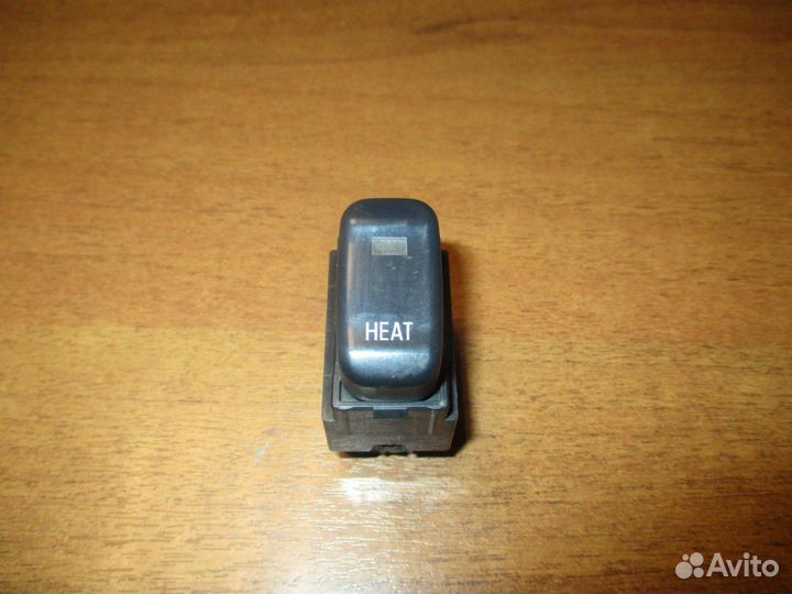 Кнопка многофункциональная Mitsubishi L200 IV 200