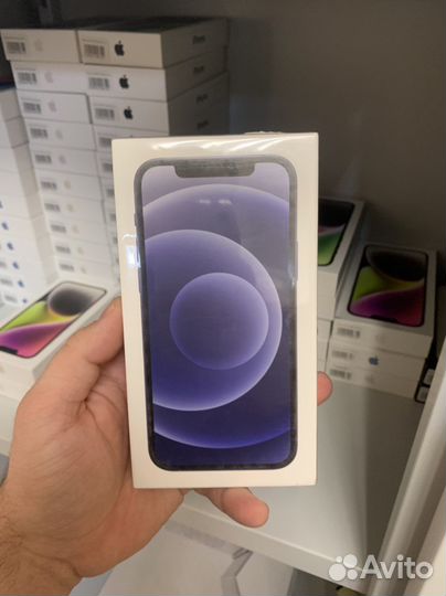 iPhone 12, 64 ГБ
