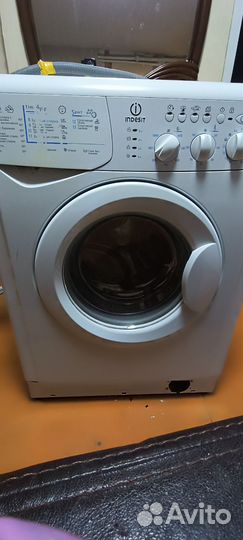 Стиральная машина indesit