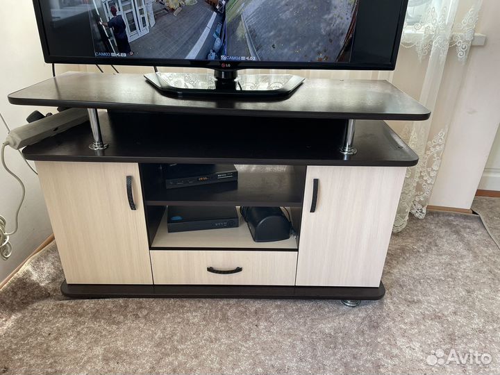 Тумба под телевизор