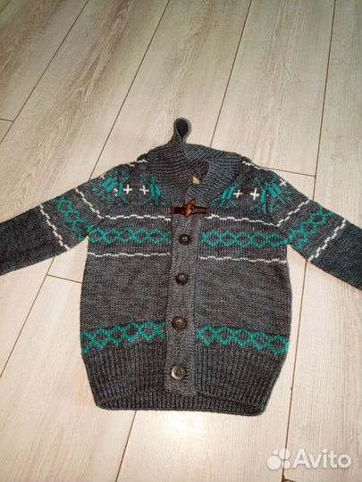 Кофточки теплые 104
