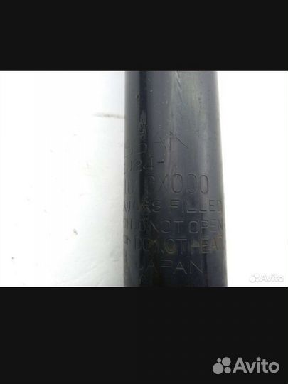 Амортизатор задний Nissan Serena tc24qr20 2003 4WD