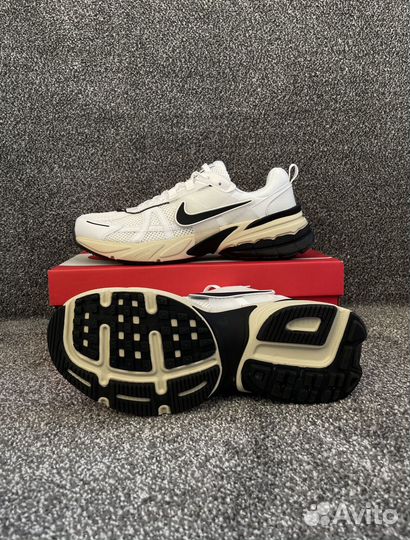 Кроссовки Nike V2K Run Runtekk White