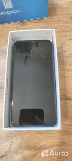 HONOR 20e, 4/64 ГБ