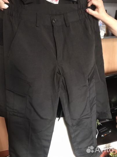 Черная форма охранника