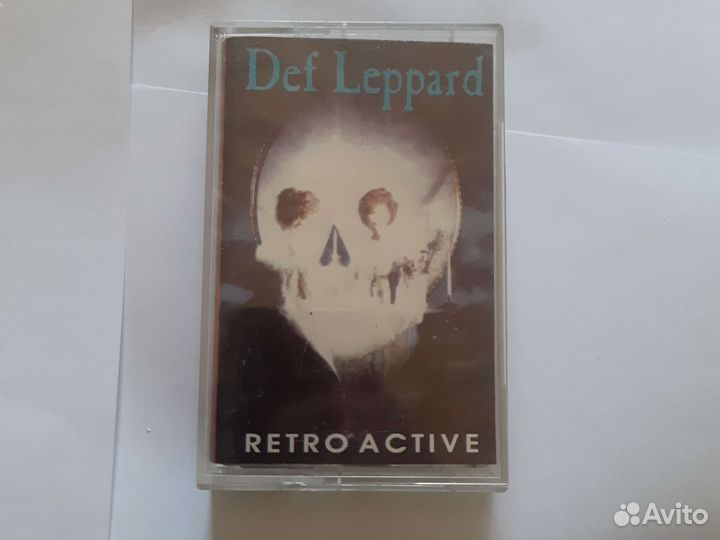 DEF leppard Retro Active