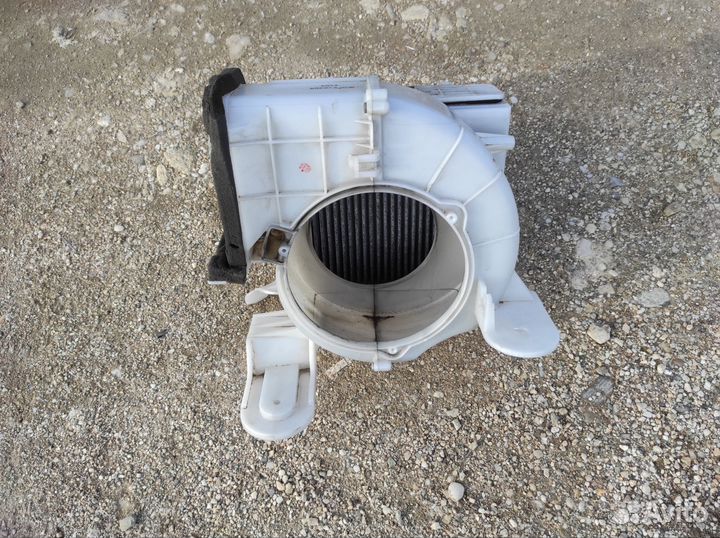 Корпус моторчикв печки mazda cx-7