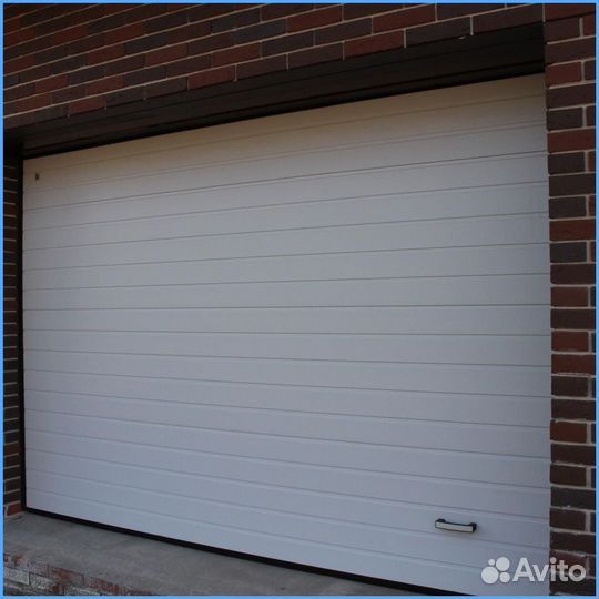 Гаражные секционные ворота DoorHan