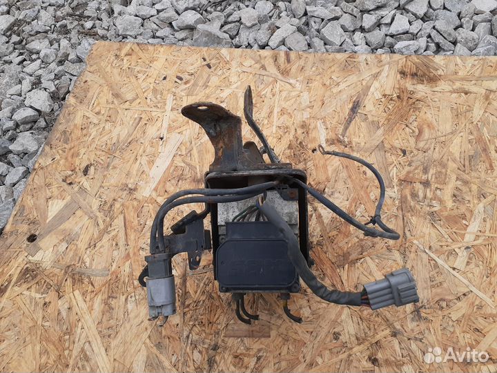 Nissan cube z10 блок ABS