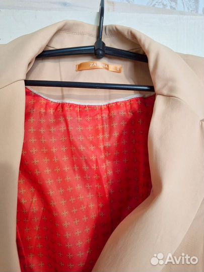 Пиджаки женские 44/46