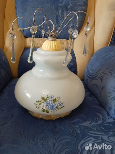 Продается люстра-плафон