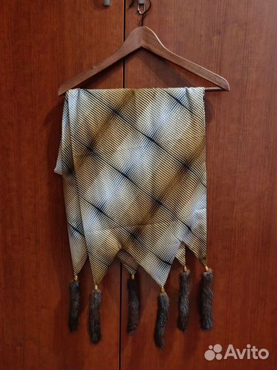 Шарф с норкой