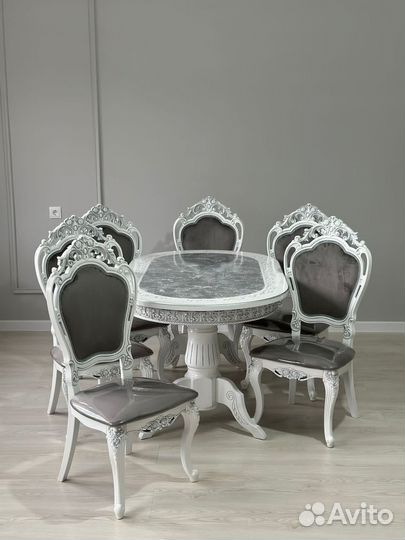 Столы и стулья 