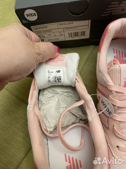 Кроссовки New balance 574 девочке в цвете Barbie