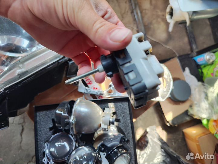 Фара левая suzuki grand vitara