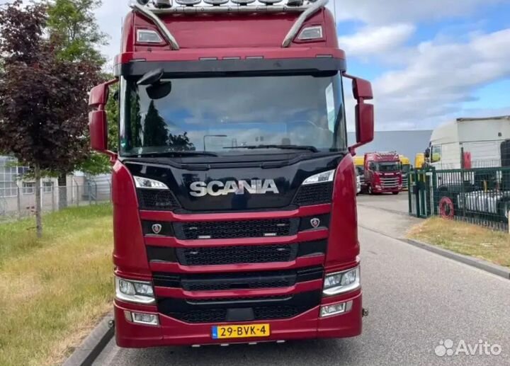 Pазбираем грузовик Scania 6 series с 2016