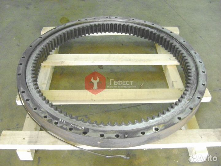 Опорно-поворотный круг Hitachi ZX110-3 9285583