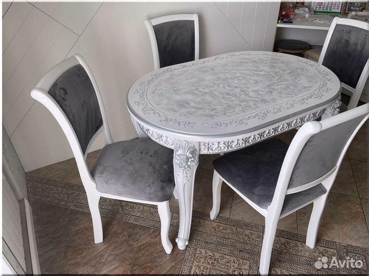 Кухонный стол раскладной белый