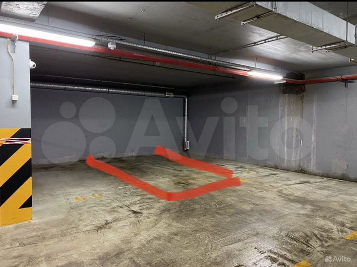 Машиноместо, 13 м²