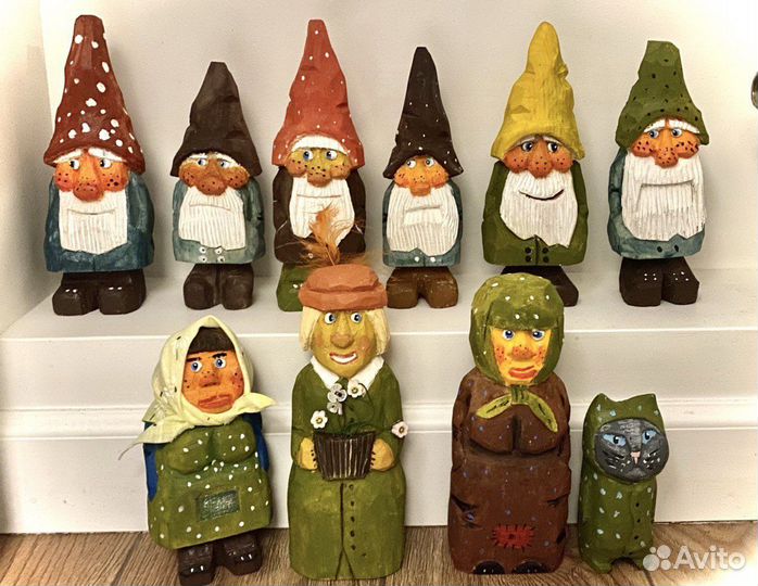 Резные фигуры из дерева